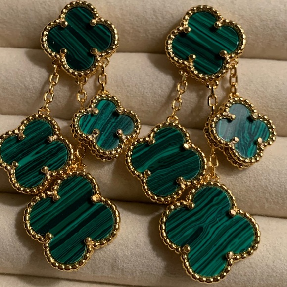 Sold out mother of pearl green four leaf clover drop earrings - Picture 4 of 7